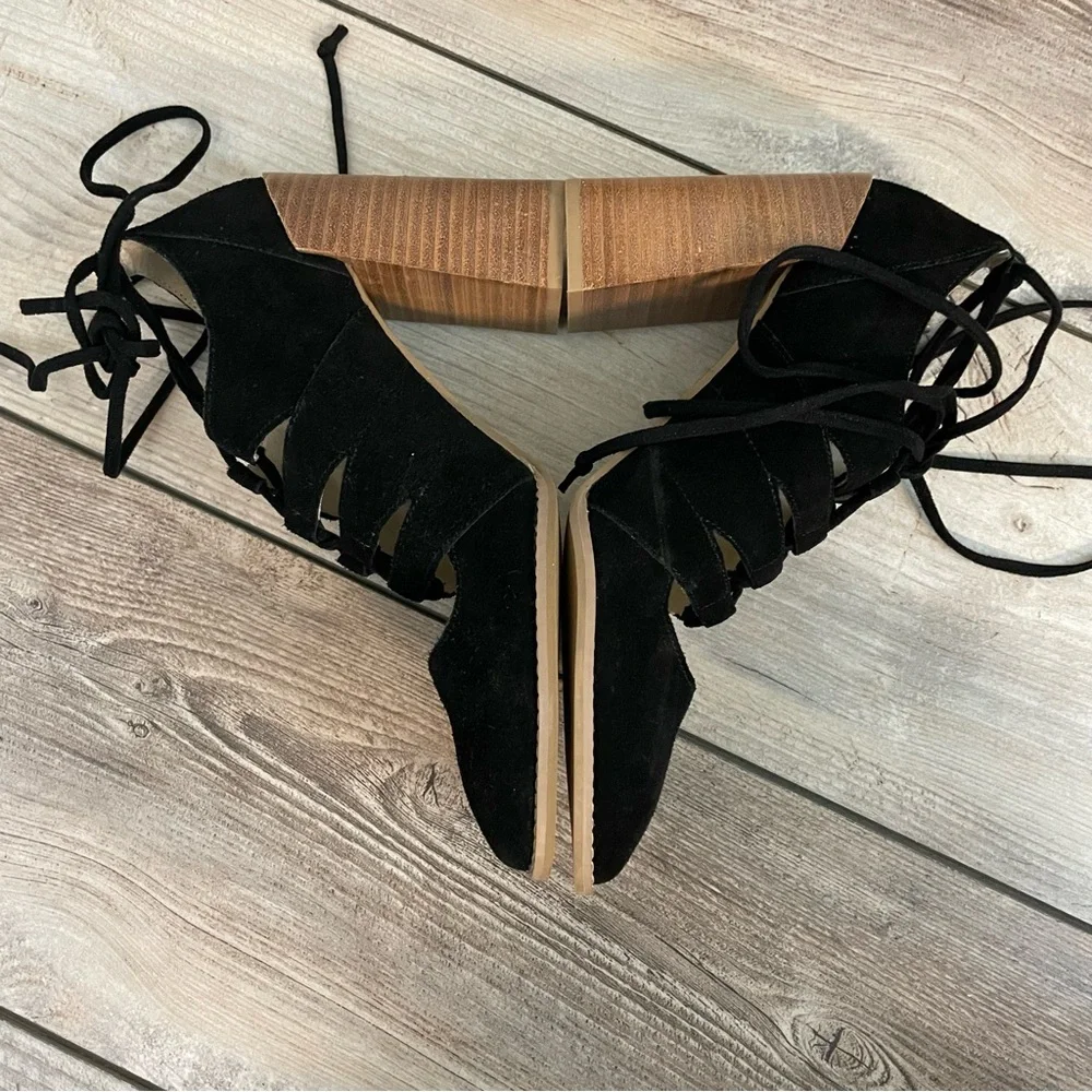 Seychelles x Anthropologie NWOB Suede Heels‎ Black Women’s 8.5 Leather Lace Up